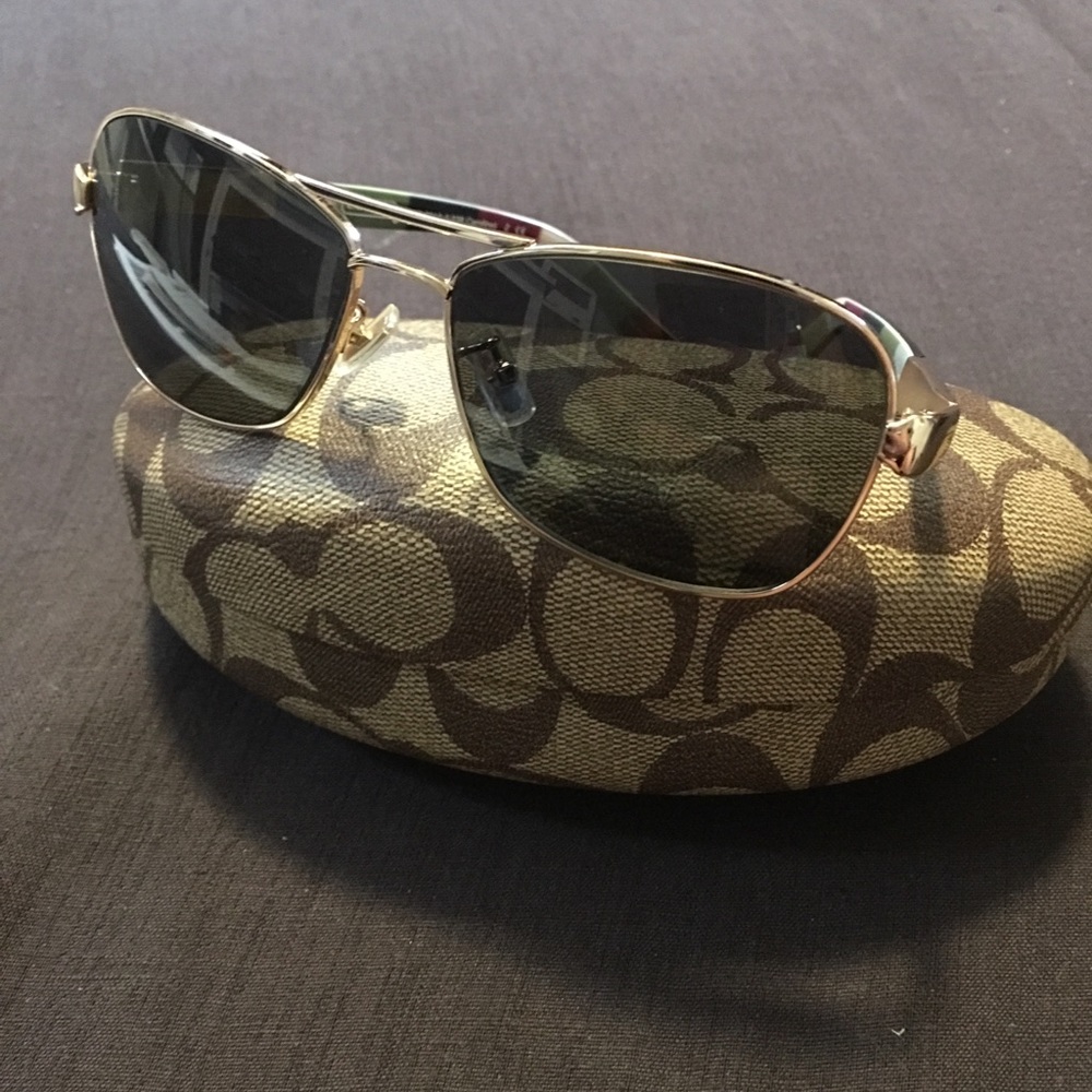 Coach sunglasses - Picture 5 of 5